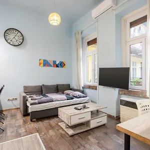 https://oriental-deluxe-2r-apartment.inbudapesthotels.com