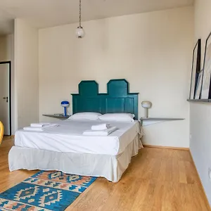 https://apt-taos-house-pt-venezia.italymilanhotels.net