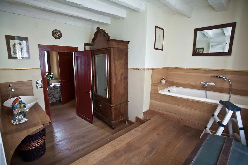 Apartment Villa Verecondi Scortecci Colle Umberto  Italy
